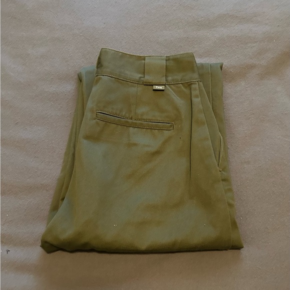 Aritzia TNA Skater Pant - Picture 5 of 8